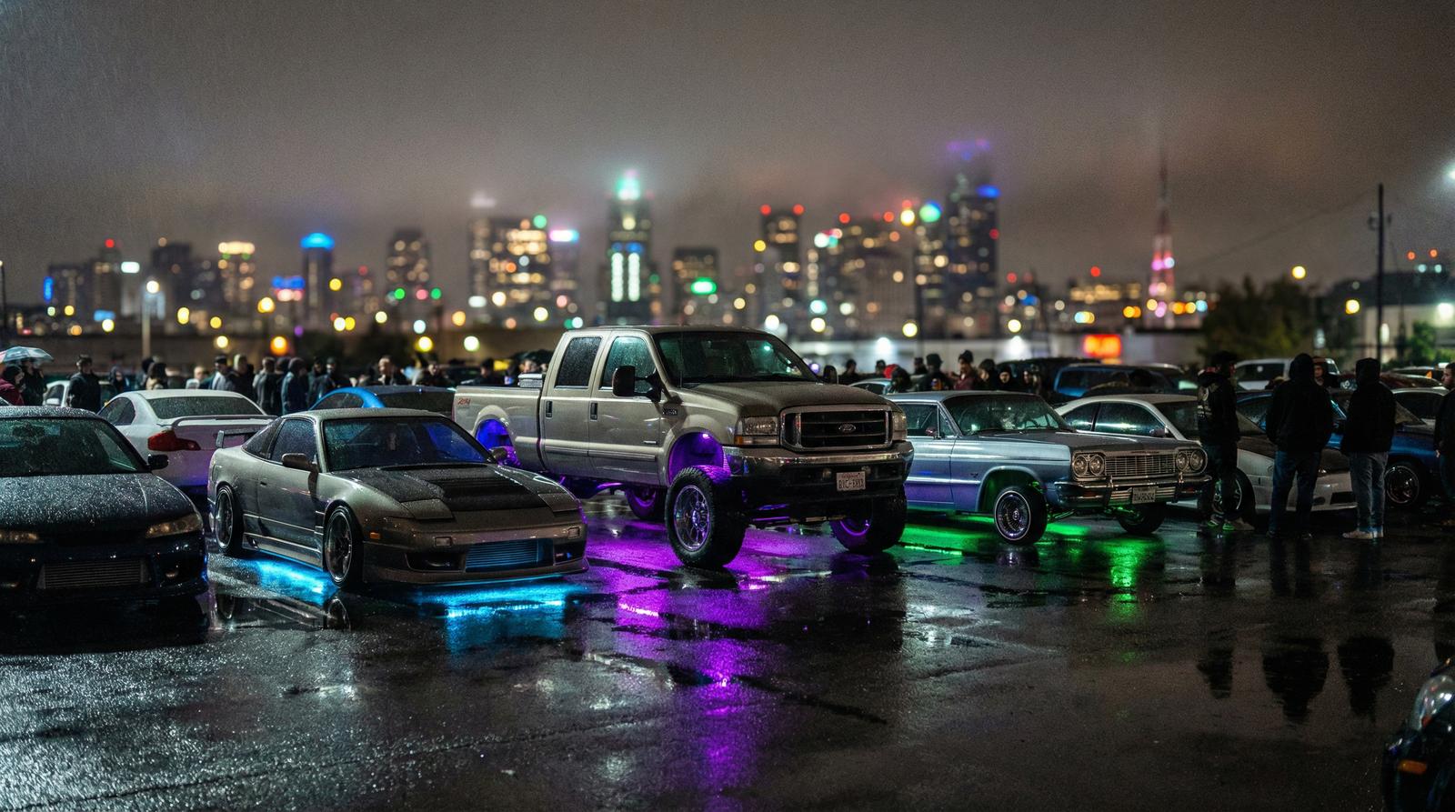 四虎视频夜间车聚